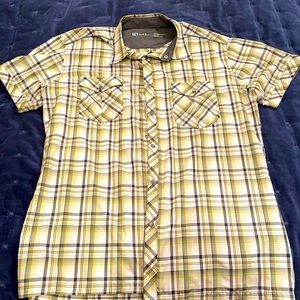 Men’s Kuhl Short sleeve button down shirt
